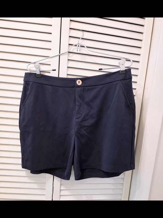 Dear Scarlett Pants - Classic Resort Style Women's Navy Shorts with Button Waist M